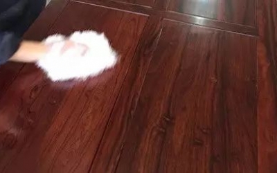 紅木家具日常保養(yǎng)的大忌：洗潔精、肥皂水、濕抹布...