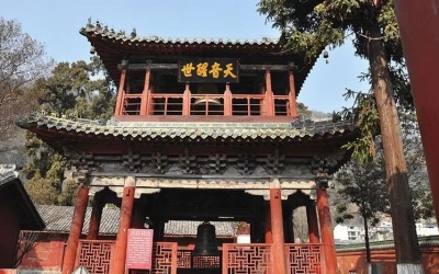 中國“最奢侈”的寺廟，全寺用楠木建成，共雕刻有9999條龍